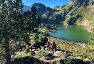 Voyage &agrave; cheval - Randonn&eacute;e &eacute;questre en Ari&eacute;ge pour les jeunes avec Randocheval