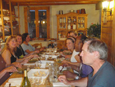 Cuisine du terroir et dégustations lors de notre randonnée équestre dans le Jura- Rando Cheval