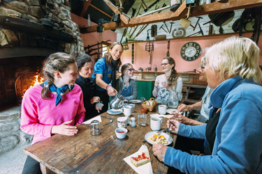 Arret au pub lors de la randonn&eacute;e &eacute;questre en Irlande