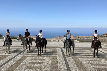 Voyage et aventure à cheval en Sicile - Randonnée équestre en Italie organisée par Randocheval