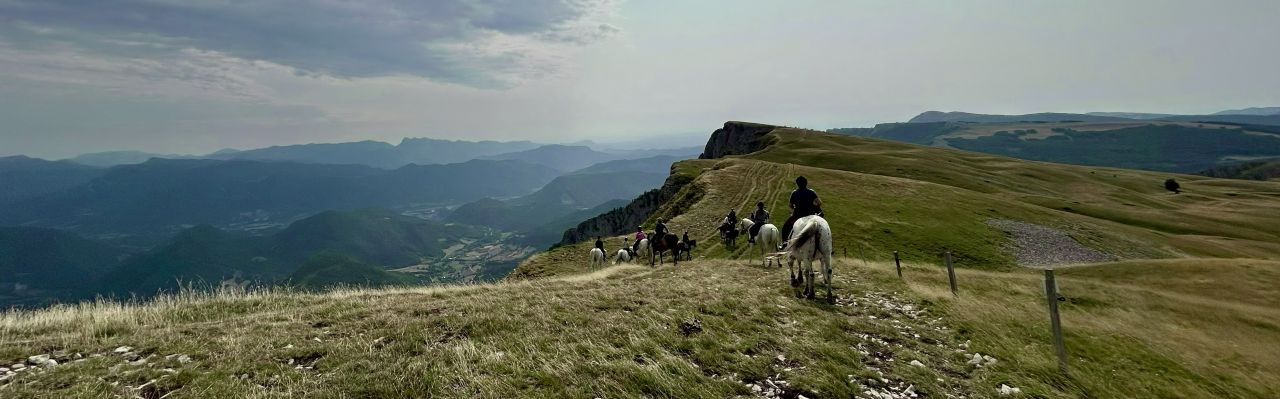 Voyage &agrave; cheval - Randonn&eacute;e &eacute;questre organis&eacute;e par Randocheval